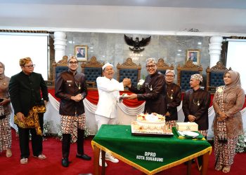Peringatan Hari Jadi ke-111 Kota Sukabumi, Kang Dedi Mulyadi dan Sejumlah Tokoh Hadiri Rapat Paripurna
