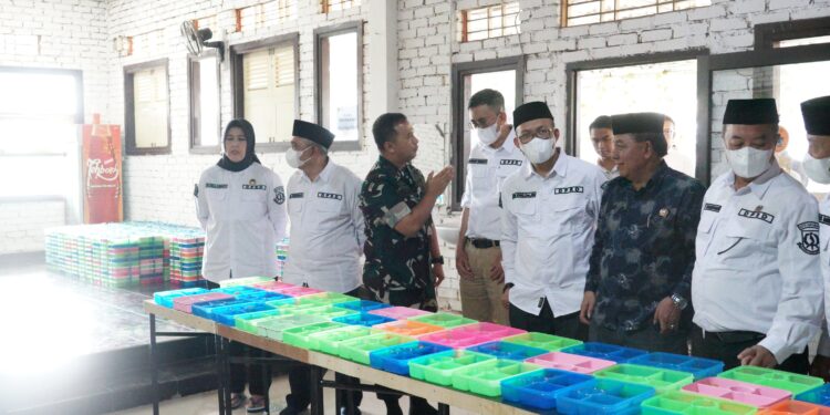 DPRD Kota Sukabumi Tinjau Dapur Umum untuk Program Makanan Bergizi Bagi Pelajar sekolah